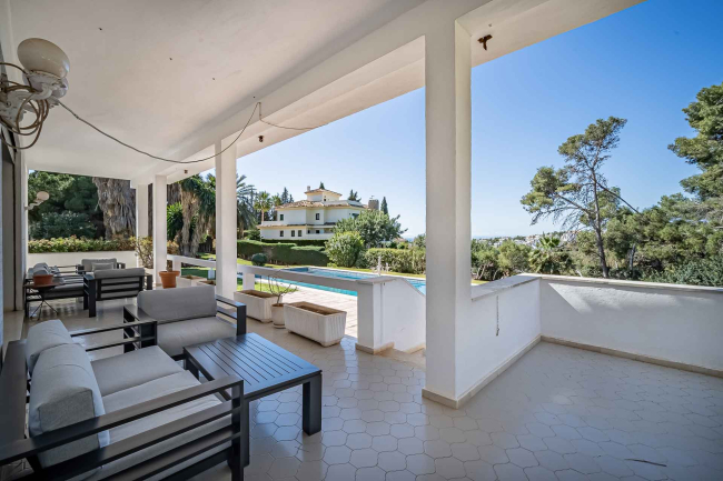 Villa de Marbella avec vue sur la mer à vendre