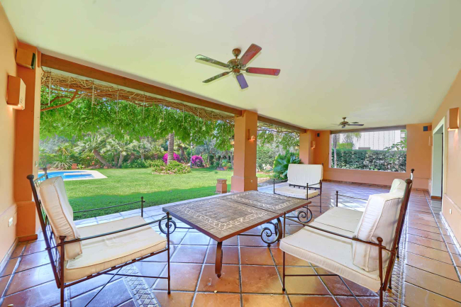 Villa in Sierra Blanca for sale