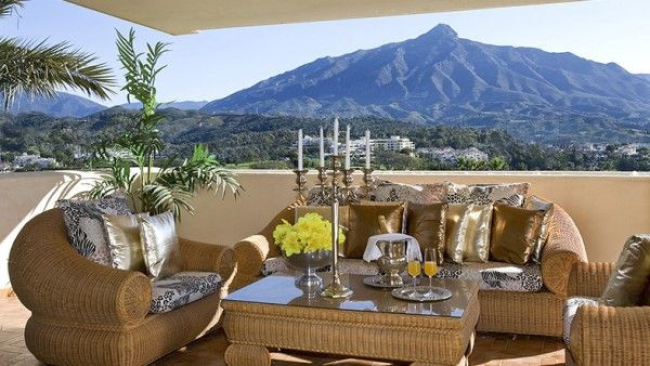 Villa for rent à La Corniche, Nueva Andalucia