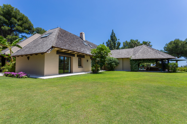 Villa en première ligne de golf à vendre à Rio Real