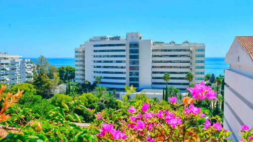 Apartmento frente a hotel don Pepe en residencial Palacio de Congresos