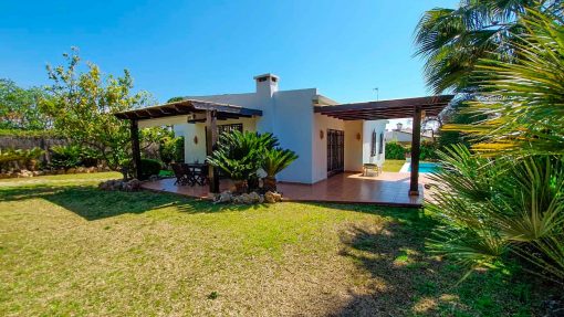 Villa for rent in Huerta Belón, Marbella centre