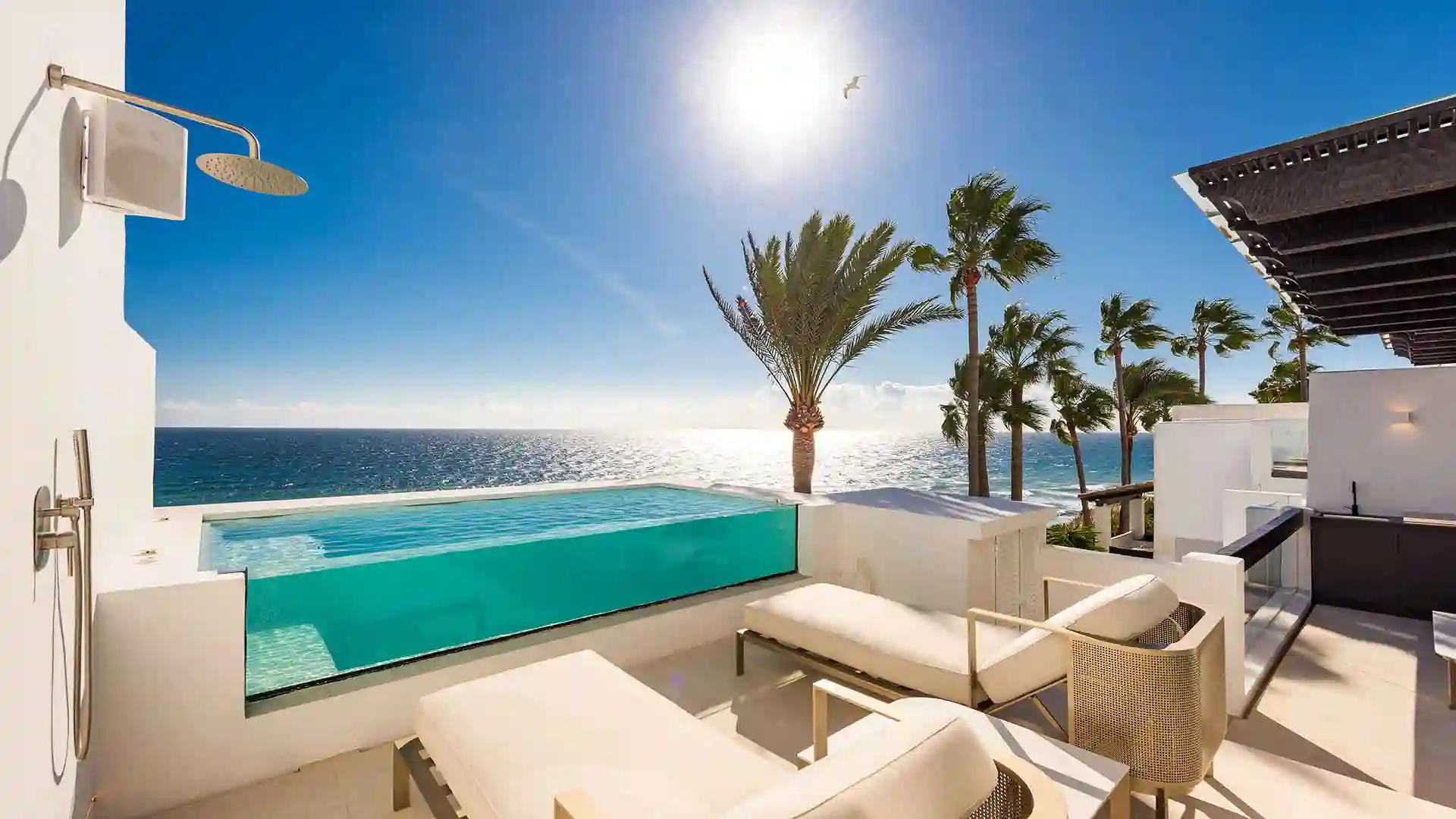 Penthouse on the beach first line in Golden Mile, Marbella