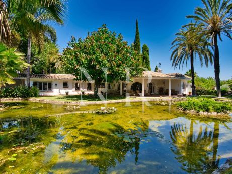 Villa en Nagüeles avec lac et piscine privée à vendre 