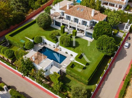 Villa à Nagüeles avec vue sur la mer à vendre.