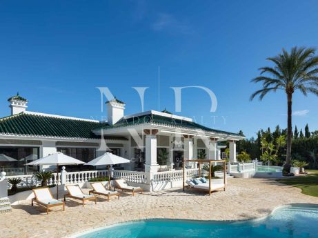 Villa in Nueva Andalucia in Moorish Andalusian style for sale