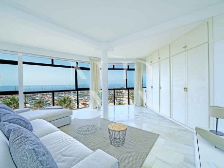 Apartamento frontal al mar en paseo marítimo de Marbella en venta