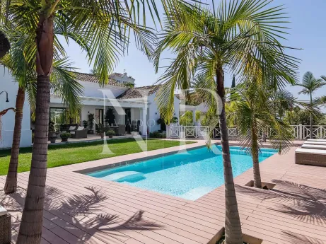 Completely renovated villa in Los Naranjos Golf for sale