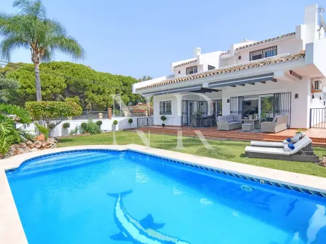 Villa en Marbella Centro muy cerca de la playa en venta