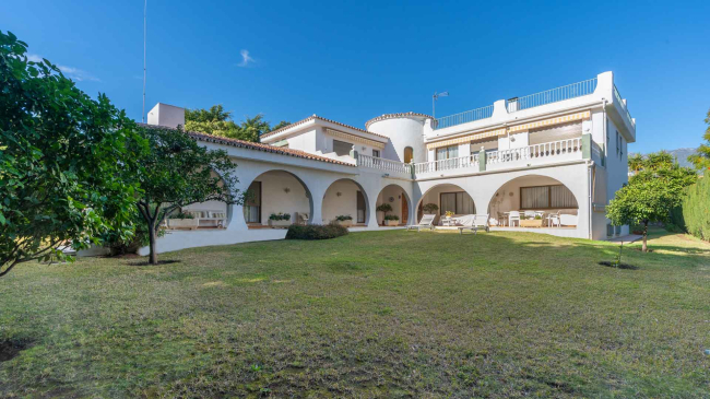 Villa à Marbella centre à vendre, Huerta Belón