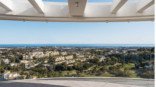 Penthouse à Benahavís avec vue panoramique sur la mer à vendre