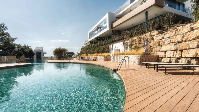 Appartement au rez-de-chaussée d'Artola avec vue panoramique sur la mer à vendre