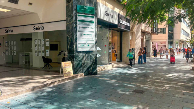 Commercial premises in Marbella Centro completely refurbished for rent.