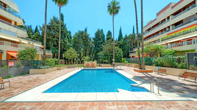 Flat in Marbella Centro very close to the beach for sale