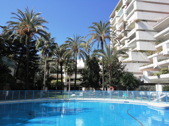 Bel appartement situé dans un complexe de plage de deuxième ligne