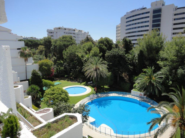 Appartement for rent à Jardines del Mar, Marbella Golden Mile