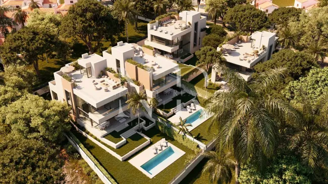 Sirocco, Villas under construction in Marbella East next to the beach for sale