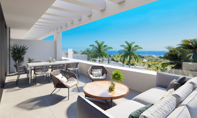 Appartements et penthouses en face du club de golf de Marbella Est